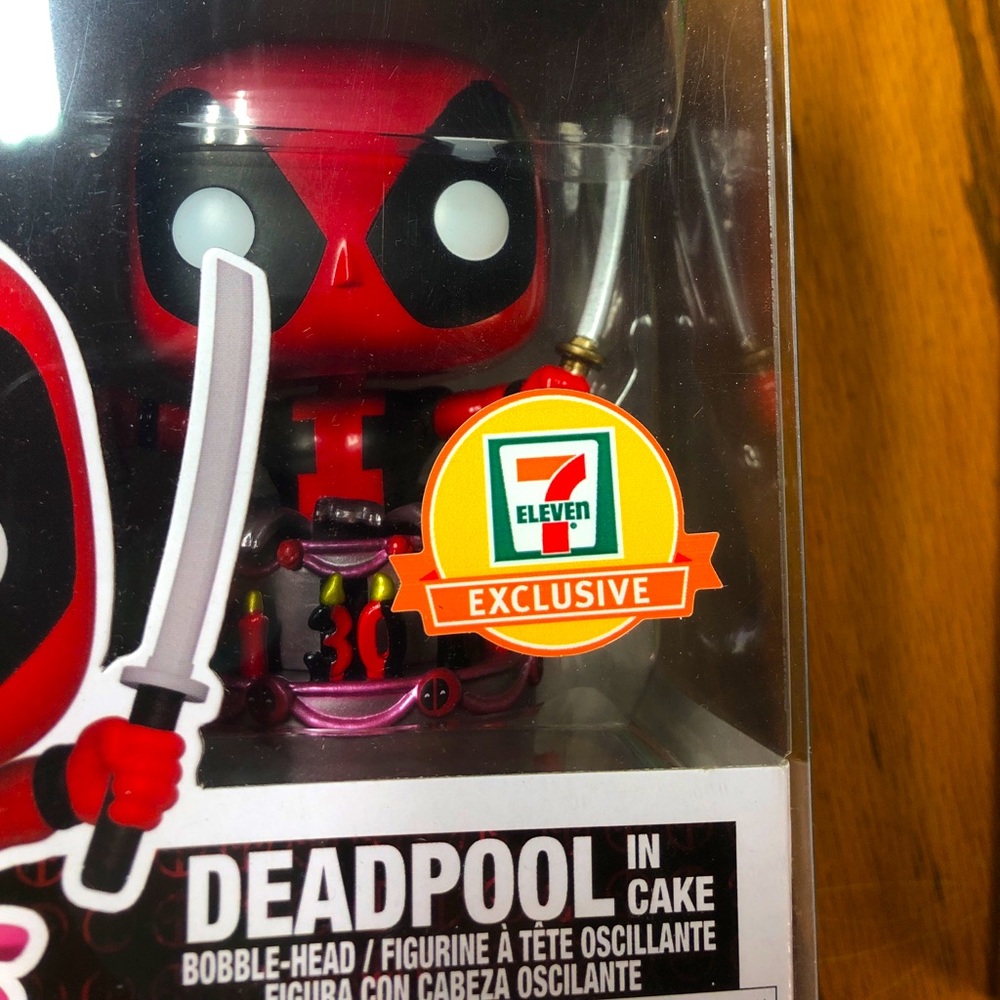 Funk Pop! Figure “Deadpool in Cake” 30th Birthday